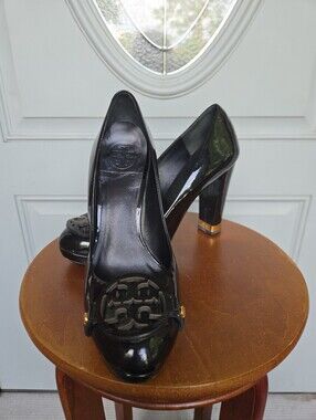 Tory Burch Black Patent Leather Pumps